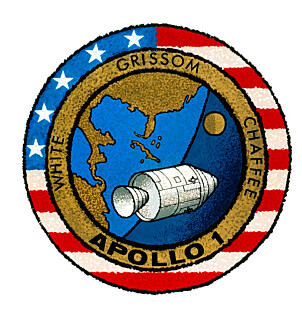 <b>EMBLEM: </b>Merket for det som skulle vært NASAs første bemannede ferd med en Apollo kommando-/serviceseksjon i jordbane. <b>EMBLEM: </b>Merket for det som skulle vært NASAs første bemannede ferd med en Apollo kommando-/serviceseksjon i jordbane.