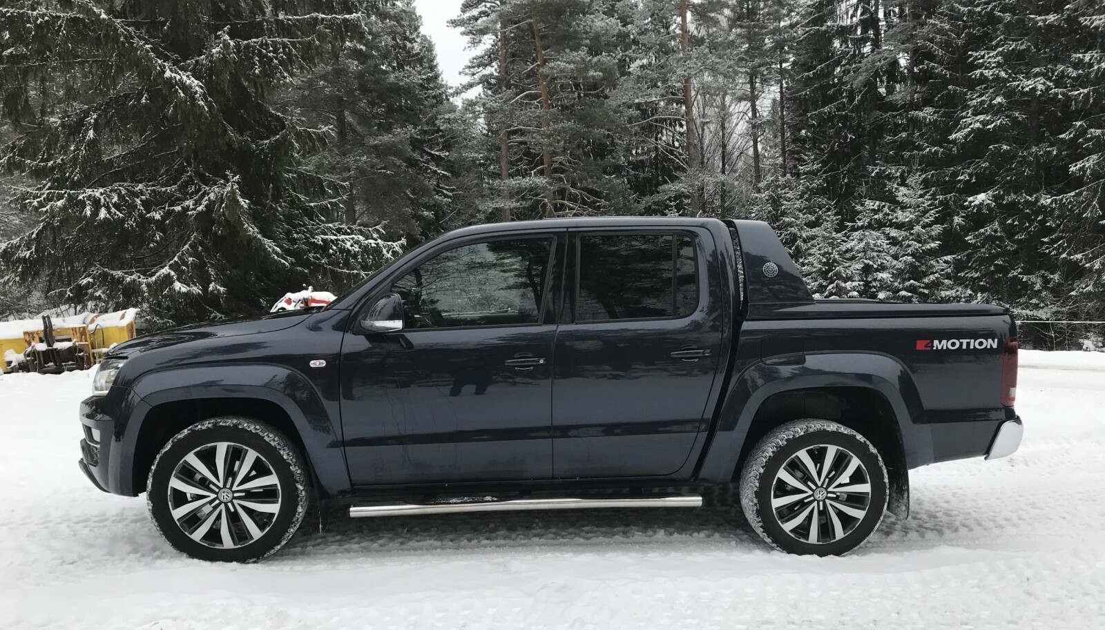 <b>FAMILIEBIL:</b> Bilen vi prøvekjørte hadde bakseter og kunne dermed vært en praktisk familiebil, men med hvite skilter er den fryktelig dyr. <b>FAMILIEBIL:</b> Bilen vi prøvekjørte hadde bakseter og kunne dermed vært en praktisk familiebil, men med hvite skilter er den fryktelig dyr.