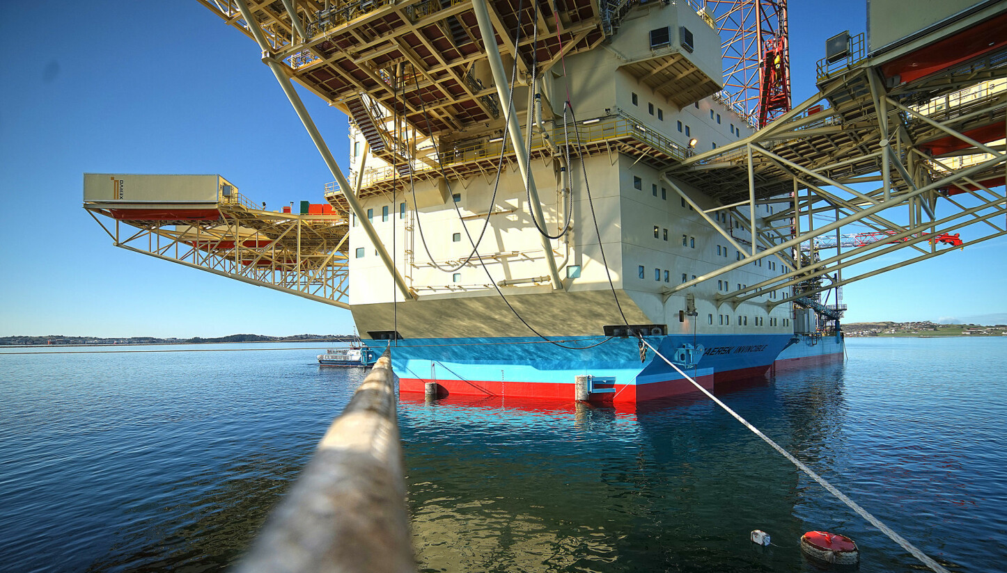 <b>RIGG: </b>Maersk Invincible skal snart sjøsettes fra dekket til Hawk. <b>RIGG: </b>Maersk Invincible skal snart sjøsettes fra dekket til Hawk.