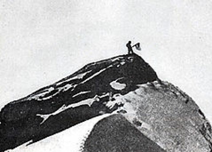 <b>JUKS:</b> Ikke toppen av Mt. McKinley, slik Cook hevdet. <b>JUKS:</b> Ikke toppen av Mt. McKinley, slik Cook hevdet.