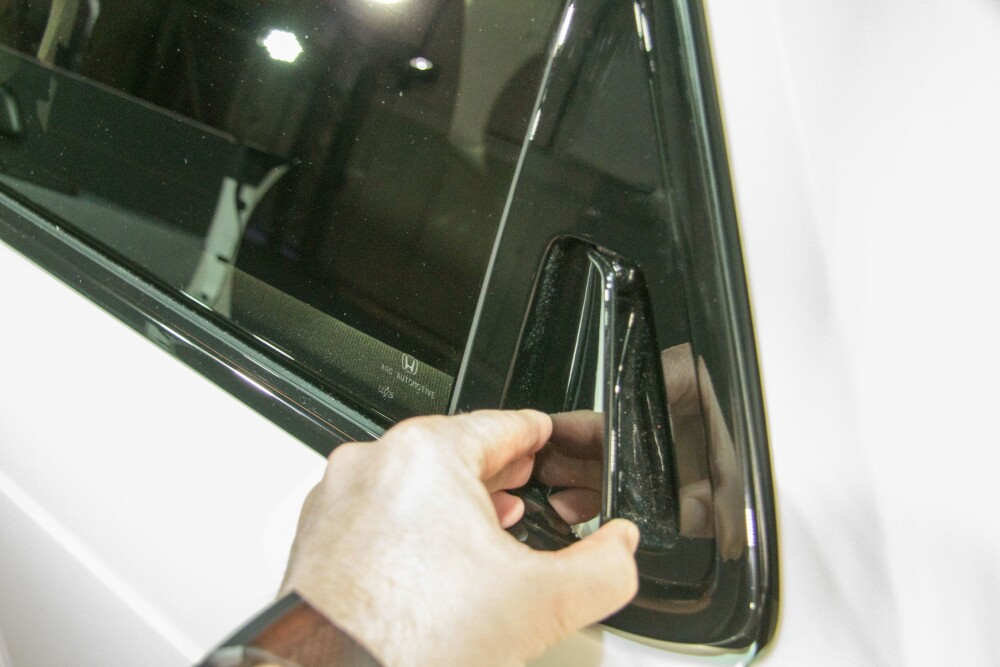 <b><SPAN CLASS=BOLD><STRONG>HEMMELIG:</b></strong></span> Døråpneren til bakdørene på Honda e er godt skjult. <b><SPAN CLASS=BOLD><STRONG>HEMMELIG:</b></strong></span> Døråpneren til bakdørene på Honda e er godt skjult.