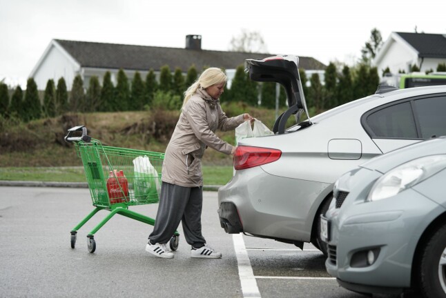 <b>LURING:</b> Tilsynelatende en høyst vanlig familiebil, velegnet til shopping. Bare noen hissige eksospotter røper at det er flere bruksområder for BMWen <b>LURING:</b> Tilsynelatende en høyst vanlig familiebil, velegnet til shopping. Bare noen hissige eksospotter røper at det er flere bruksområder for BMWen