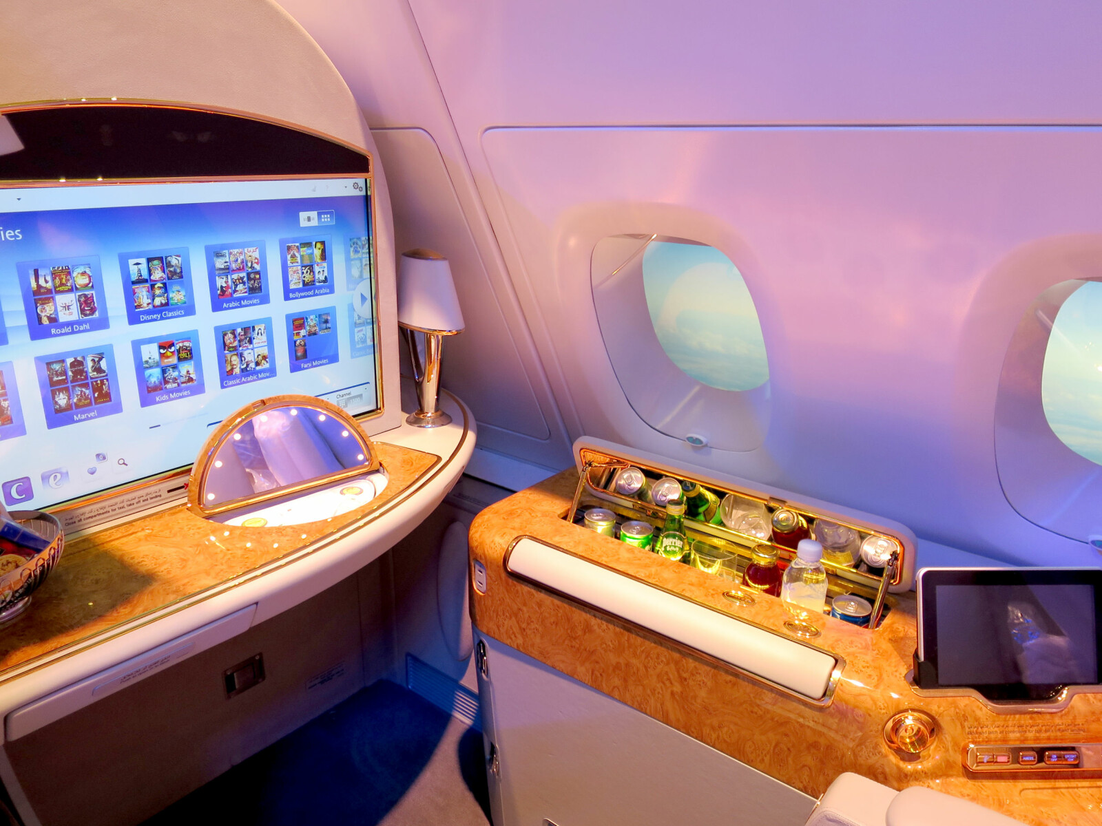 <b><SPAN CLASS=BOLD><STRONG>PRIVATLIV:</b></strong> </span>Personlig avlukke i A380. <b><SPAN CLASS=BOLD><STRONG>PRIVATLIV:</b></strong> </span>Personlig avlukke i A380.
