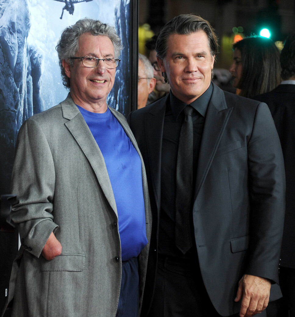 <b>OVERLEVDE:</b> Beck Weathers (t.v.) overlevde stormnatten på Everest, men var merket for livet. Her sammen med skuespilleren Josh Brolin som spilte Weathers i filmen Everest. <b>OVERLEVDE:</b> Beck Weathers (t.v.) overlevde stormnatten på Everest, men var merket for livet. Her sammen med skuespilleren Josh Brolin som spilte Weathers i filmen Everest.