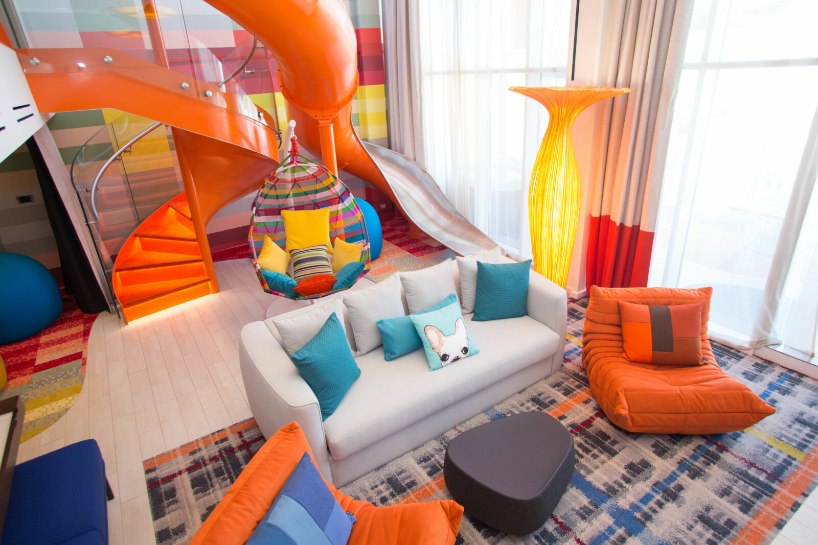 <b>FAMILIEROM:</b> Familier med romslig økonomi kan booke seg inn på en romslig Ultimate Family Suite. <b>FAMILIEROM:</b> Familier med romslig økonomi kan booke seg inn på en romslig Ultimate Family Suite.