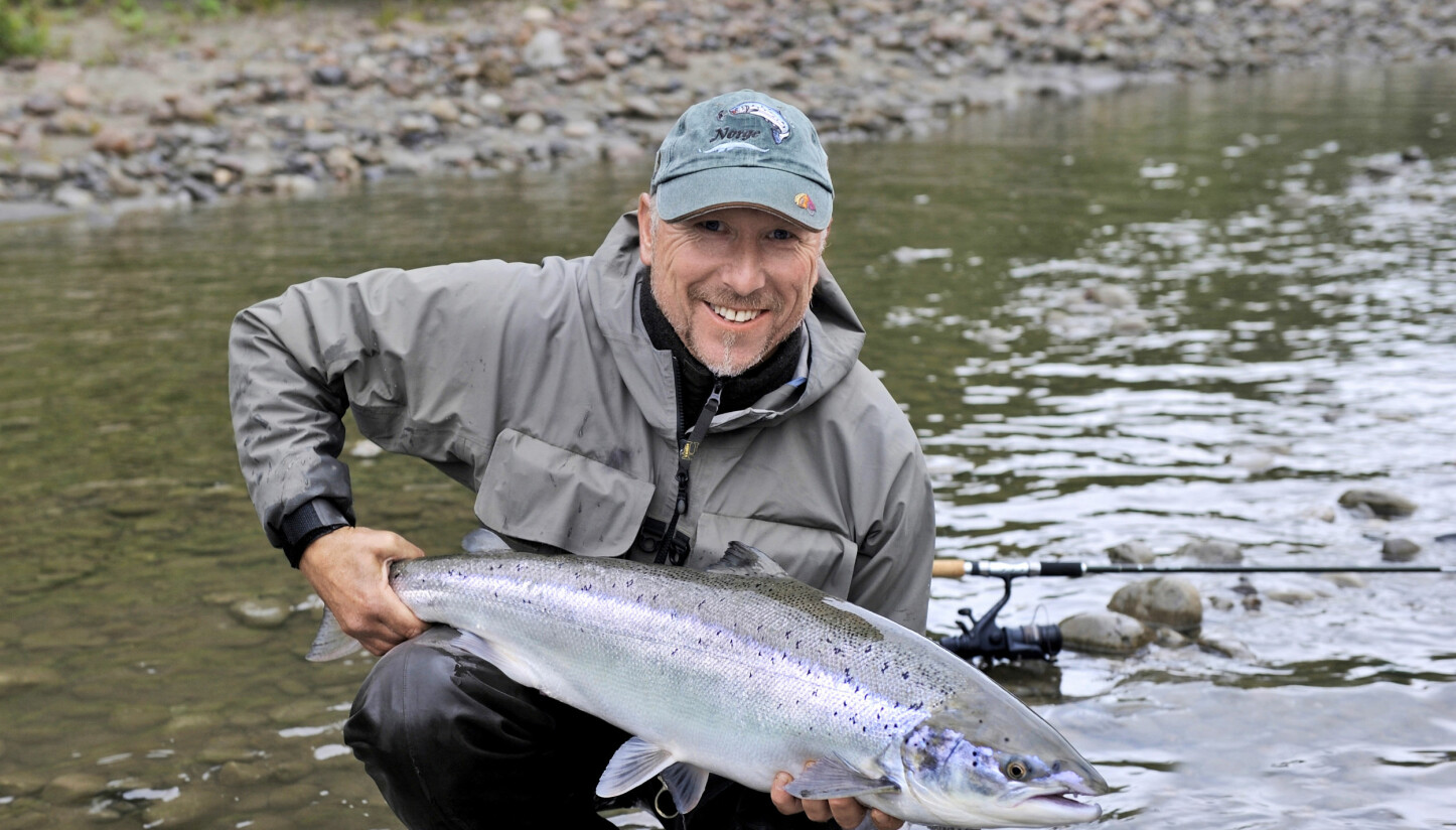 <b>TOK WOBBLER: </b>Denne storlaksen tok en liten kystwobbler som kom flagrende med strømmen rett over bunnen. <b>TOK WOBBLER: </b>Denne storlaksen tok en liten kystwobbler som kom flagrende med strømmen rett over bunnen.