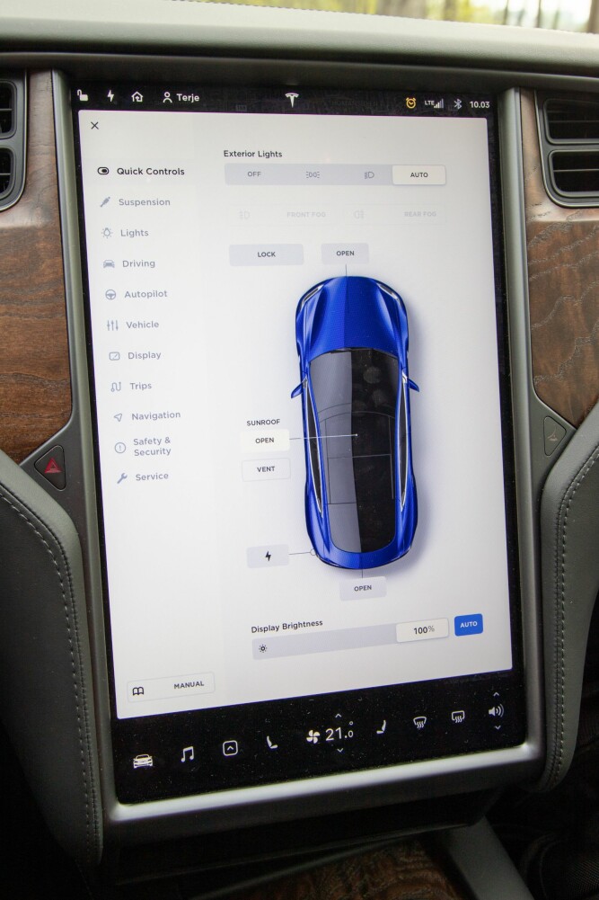 <b><SPAN CLASS=BOLD><STRONG>FORBILLEDLIG:</b></strong></span> Ingen konkurrenter er like gode som Tesla når det kommer til å lage brukervennlige systemer. <b><SPAN CLASS=BOLD><STRONG>FORBILLEDLIG:</b></strong></span> Ingen konkurrenter er like gode som Tesla når det kommer til å lage brukervennlige systemer.