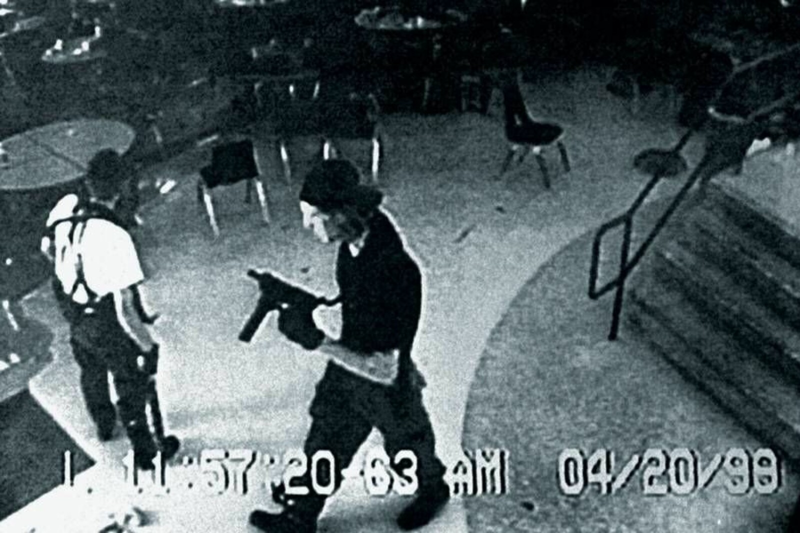 <b>COLUMBINE:</b> For 20 år siden drepte Eric Harris (t.v.) og Dylan Klebold 12 medelever <br/>og en lærer på skolen deres Columbine High School <br/>i Colorado. <b>COLUMBINE:</b> For 20 år siden drepte Eric Harris (t.v.) og Dylan Klebold 12 medelever <br/>og en lærer på skolen deres Columbine High School <br/>i Colorado.