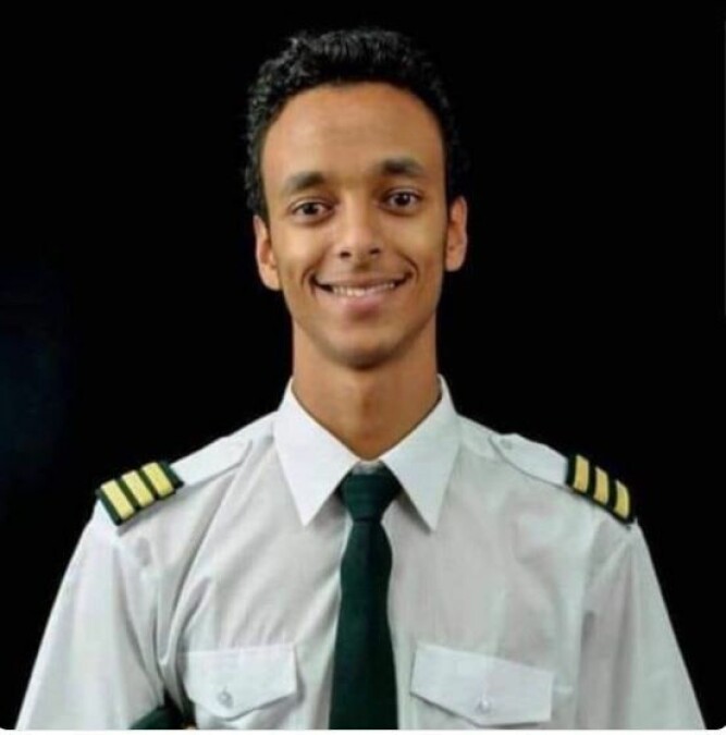 <b>KAPTEINEN:</b> Den unge kapteinen Yared Getachew gjorde sitt beste, men hadde ingen forutsetninger for å kunne redde Ethiopian-flyet. <b>KAPTEINEN:</b> Den unge kapteinen Yared Getachew gjorde sitt beste, men hadde ingen forutsetninger for å kunne redde Ethiopian-flyet.