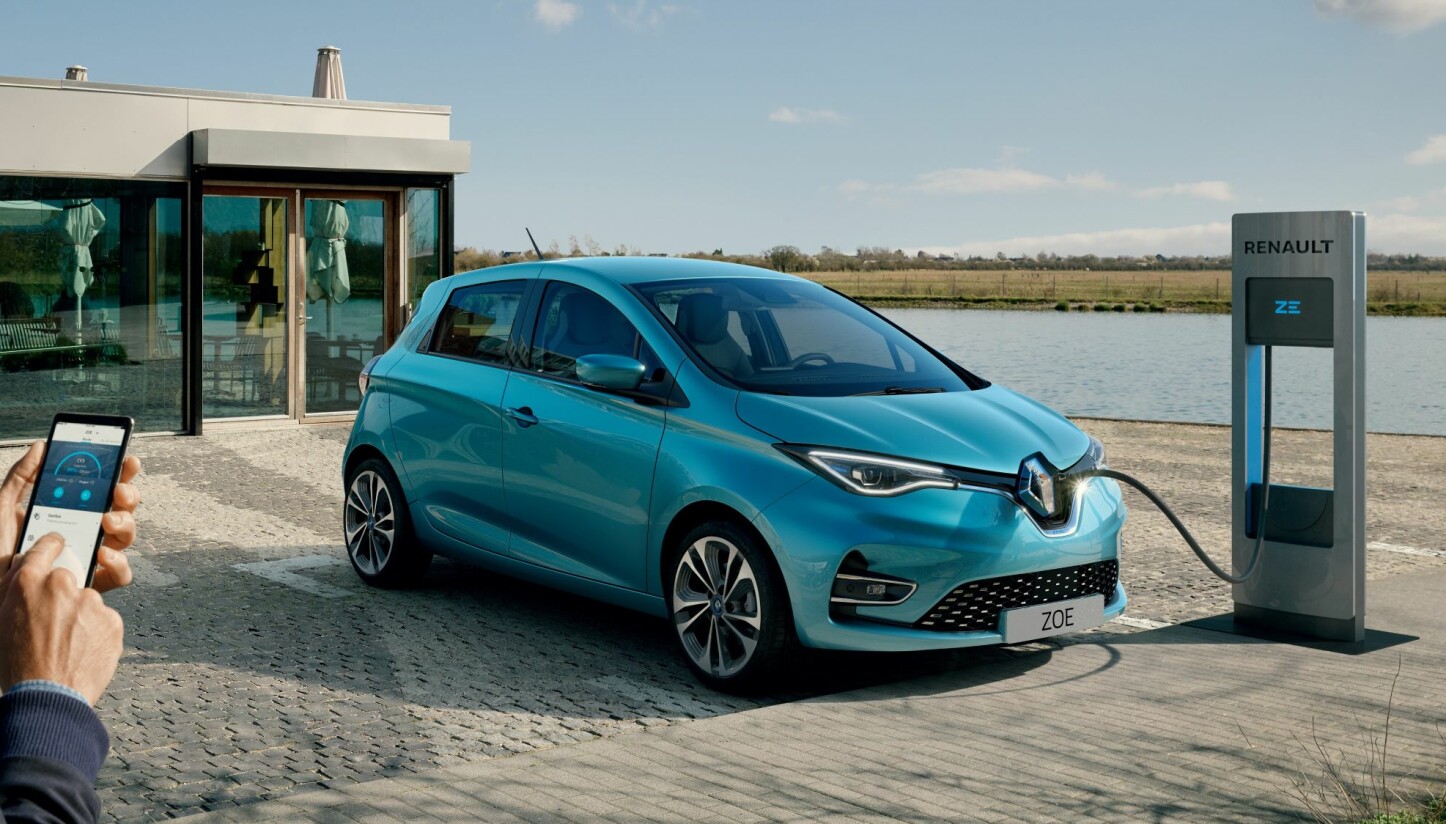 <b>RENAULT ZOE: </b>Med den nye modellen blir Zoe lettere å lade. <b>RENAULT ZOE: </b>Med den nye modellen blir Zoe lettere å lade.