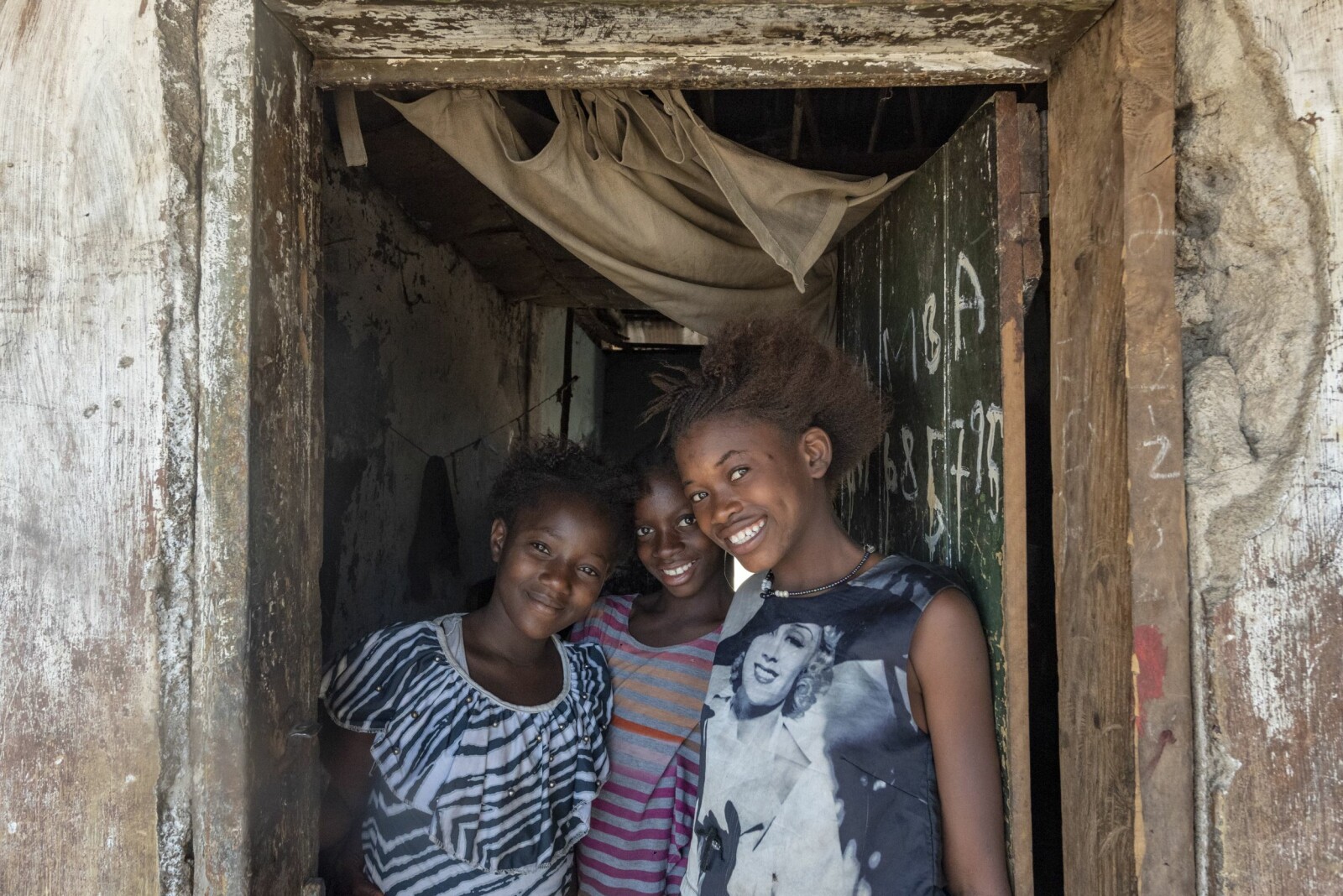 <b>GJESTFRIE:</b> Menneskene i Sierra Leone er utrolig vennlige og gjestfrie. Her representert ved fra venstre Fatmata, Doris og Lucy. <b>GJESTFRIE:</b> Menneskene i Sierra Leone er utrolig vennlige og gjestfrie. Her representert ved fra venstre Fatmata, Doris og Lucy.