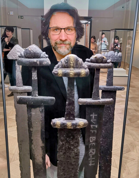 <b>VIKINGKJENNER:</b> Kim Hjardar er en av Norges fremste eksperter på vikingene. <b>VIKINGKJENNER:</b> Kim Hjardar er en av Norges fremste eksperter på vikingene.