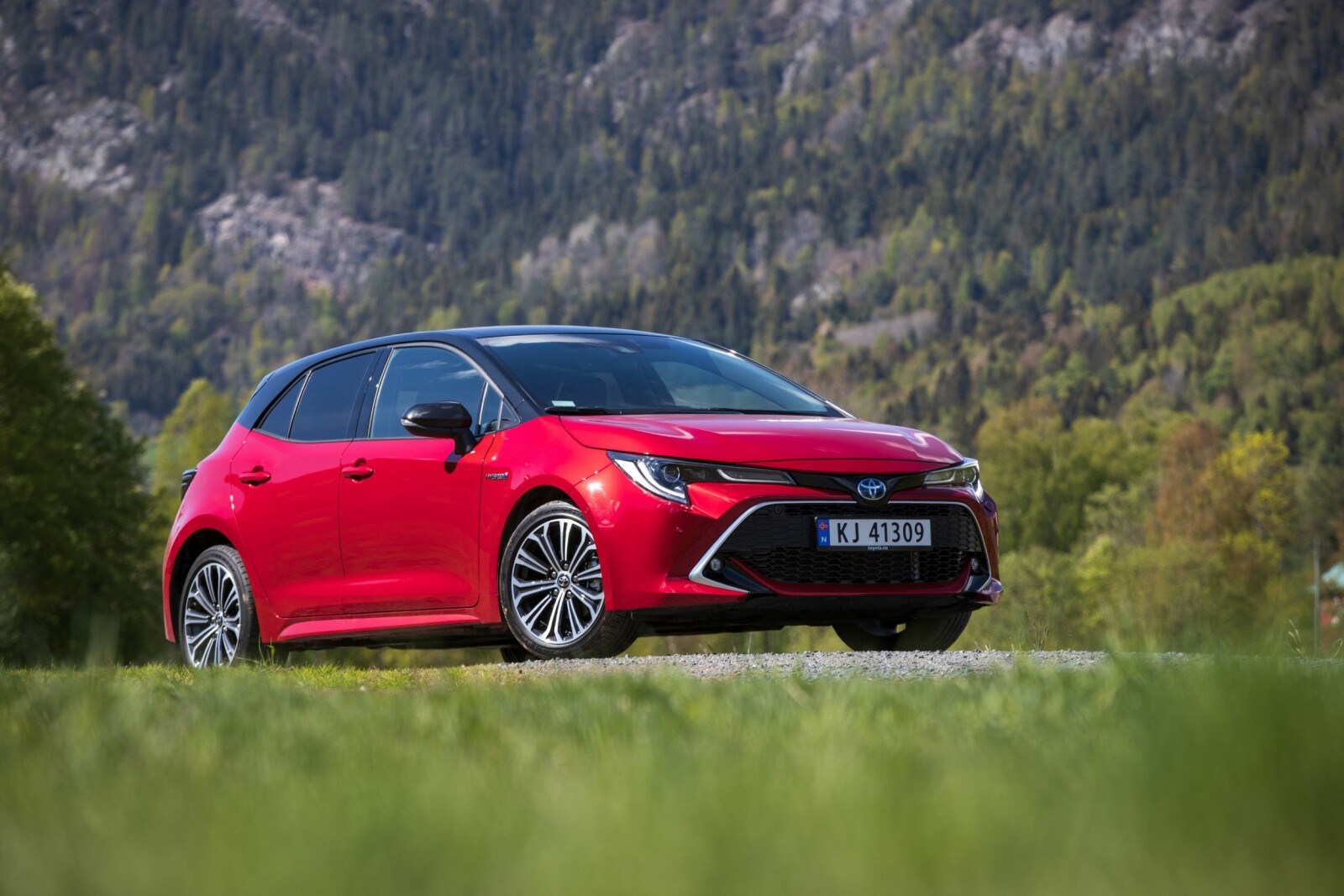 <b>NYE LINJER:</b> Ikke mye å spore hverken av gammel Corolla eller forgjenger Auris i 2019-utgaven av Corolla. <b>NYE LINJER:</b> Ikke mye å spore hverken av gammel Corolla eller forgjenger Auris i 2019-utgaven av Corolla.