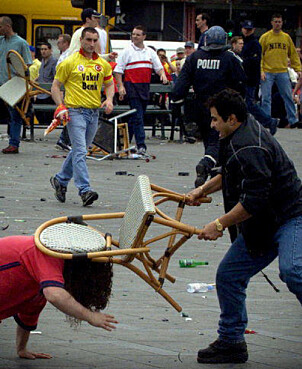 <b>VOLDSOMT:</b> Arsenal- og Galatasaray-bråkmakere barket sammen i København i 2000. <b>VOLDSOMT:</b> Arsenal- og Galatasaray-bråkmakere barket sammen i København i 2000.