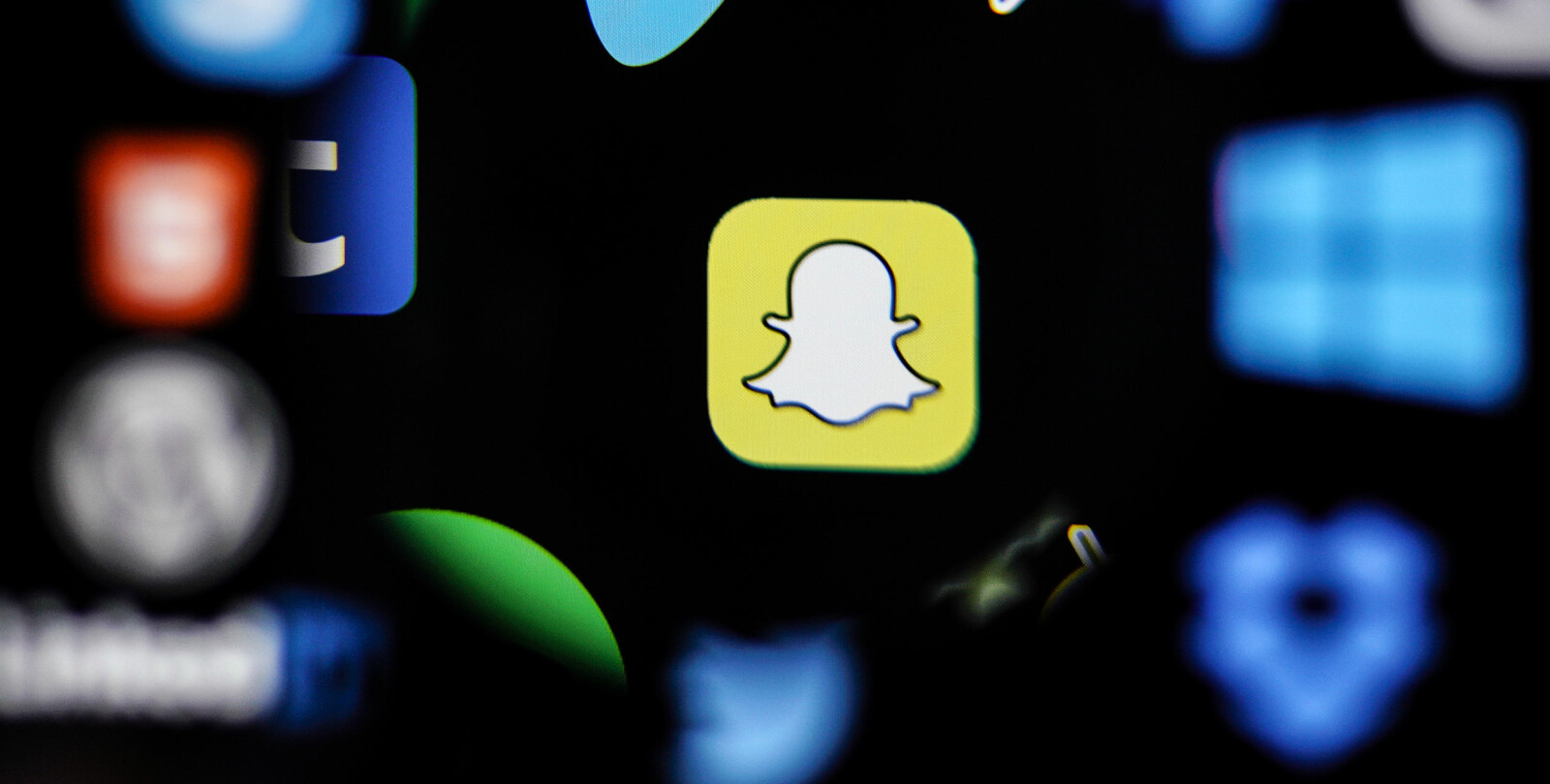 <b>POPULÆRT:</b> Snapchat brukes av "alle" under 30 år, men stadig flere voksne bruker Snapchat. <b>POPULÆRT:</b> Snapchat brukes av "alle" under 30 år, men stadig flere voksne bruker Snapchat.