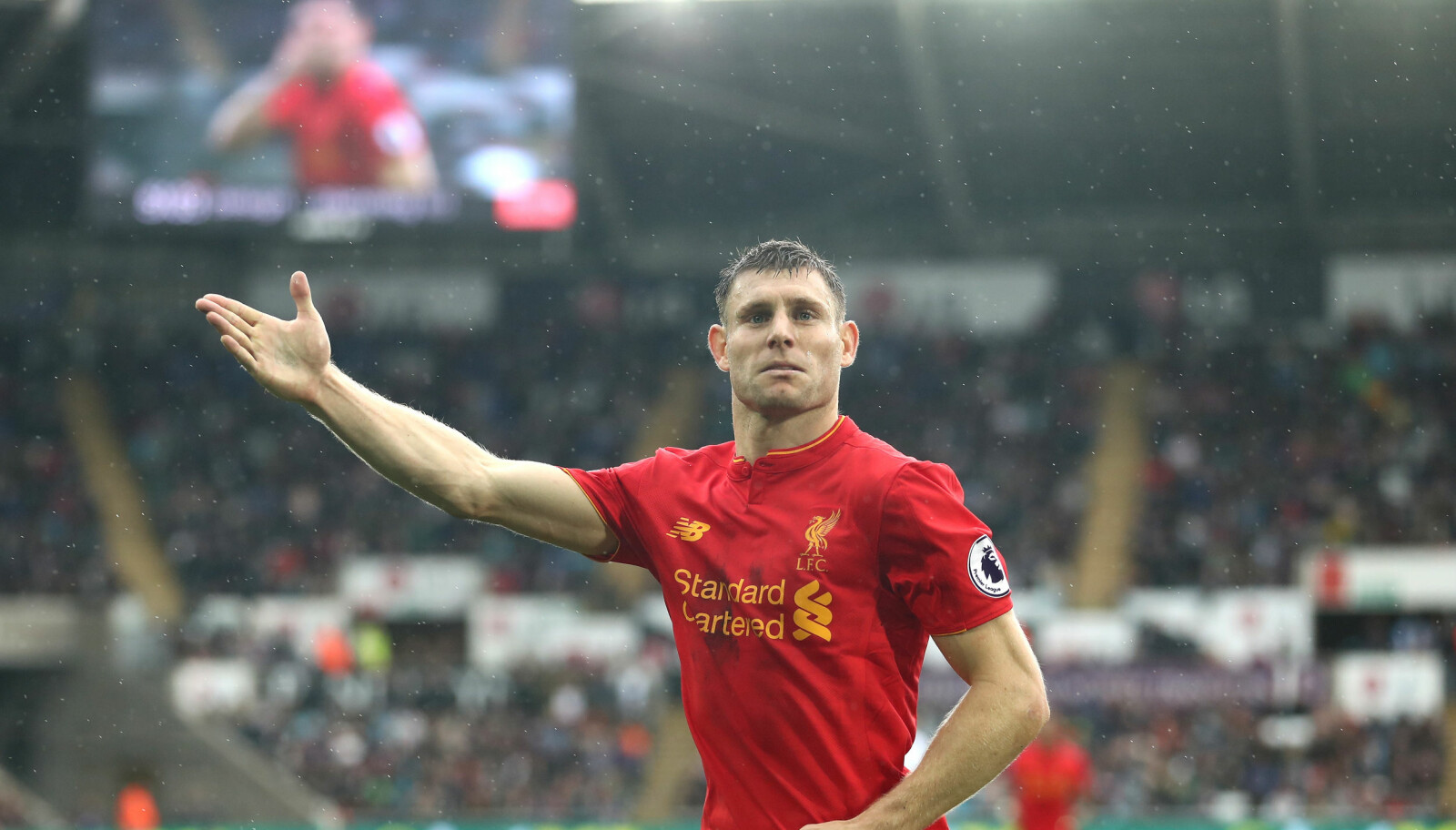 <b>SAME PROCEDURE AS EVERY YEAR, JAMES: </b>
James Milner debuterte i Premier League som 16-åring i 2002, og ingen aktive spillere har flere kamper enn ham. <b>SAME PROCEDURE AS EVERY YEAR, JAMES: </b>
James Milner debuterte i Premier League som 16-åring i 2002, og ingen aktive spillere har flere kamper enn ham.