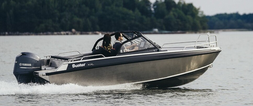 <b>BUSTER XXL:</b> 20 cm lengre, tåler større motor og mer last enn lillebror XL. <b>BUSTER XXL:</b> 20 cm lengre, tåler større motor og mer last enn lillebror XL.