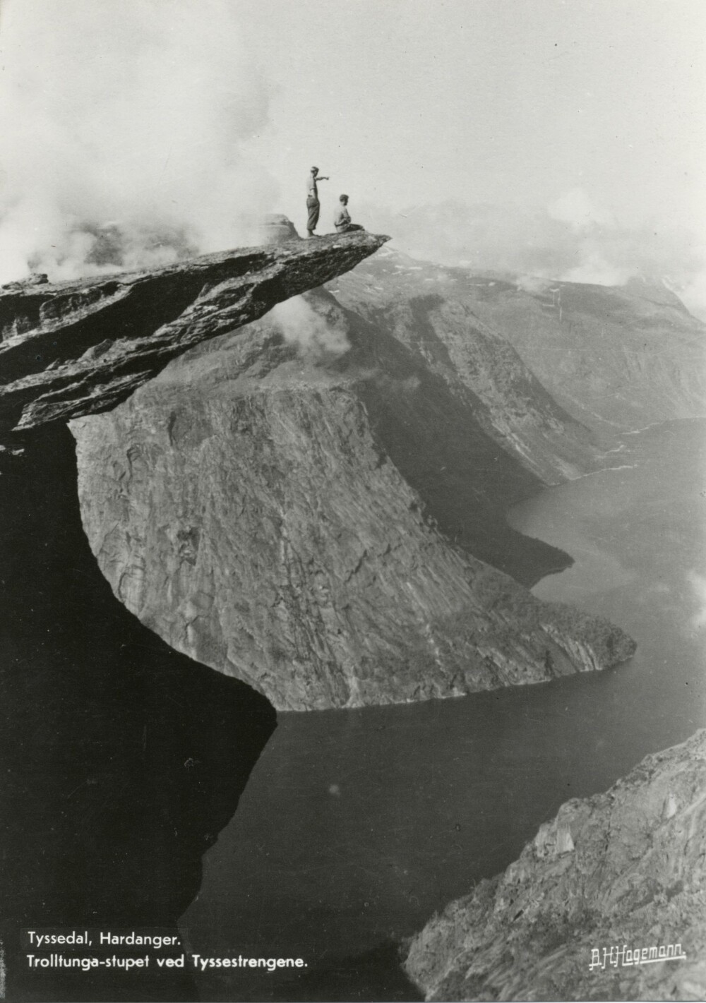 <b>TUNGE:</b> Trolltunga, lenge før sosiale medier gjorde den til en gigantattraksjon. <b>TUNGE:</b> Trolltunga, lenge før sosiale medier gjorde den til en gigantattraksjon.
