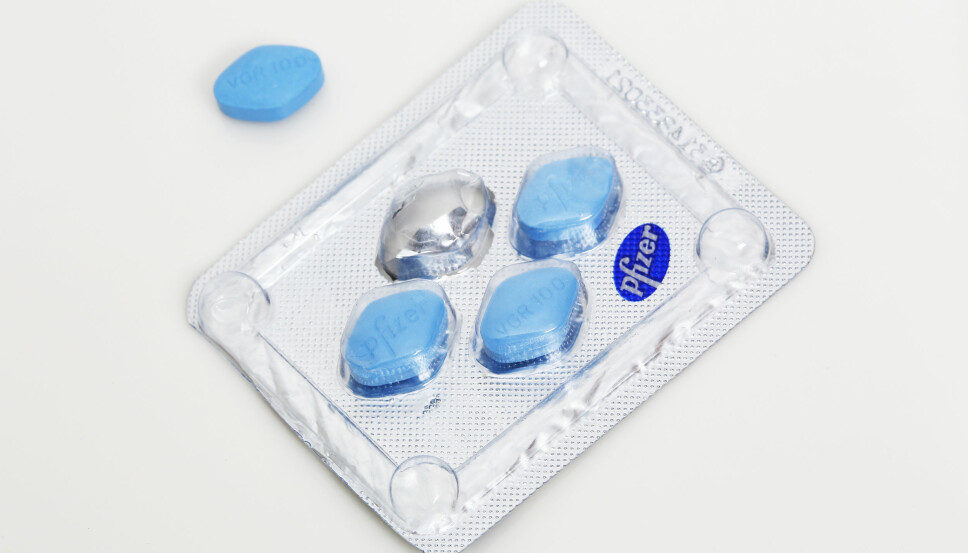 <b>SLIK VIRKER VIAGRA:</b> I Viagra finnes virkestoffet sildenafil som bidrar til økt gjennomstrømning av blod til penis. <b>SLIK VIRKER VIAGRA:</b> I Viagra finnes virkestoffet sildenafil som bidrar til økt gjennomstrømning av blod til penis.