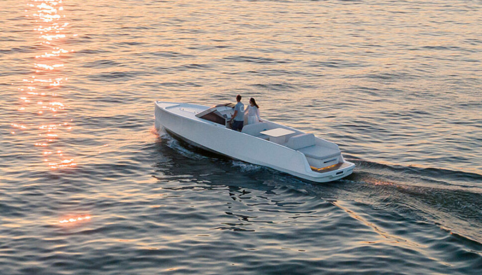 <b>LEKRE LINJER:</b> Elbåten Q-30 fra finske Q-Yacht. <b>LEKRE LINJER:</b> Elbåten Q-30 fra finske Q-Yacht.