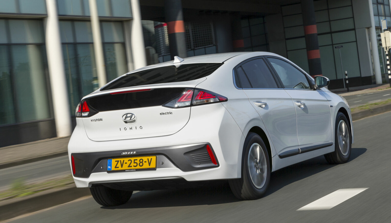 NYERE: Så langt i år er det solgt rundt 1800 Ioniq electric i Norge. NYERE: Så langt i år er det solgt rundt 1800 Ioniq electric i Norge.