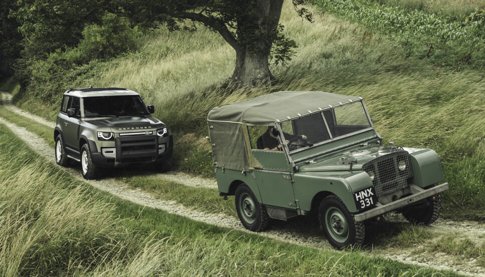 UTVIKLING: Det skiller 71 år mellom Land Rover Defender og Land Rover Serie 1. UTVIKLING: Det skiller 71 år mellom Land Rover Defender og Land Rover Serie 1.