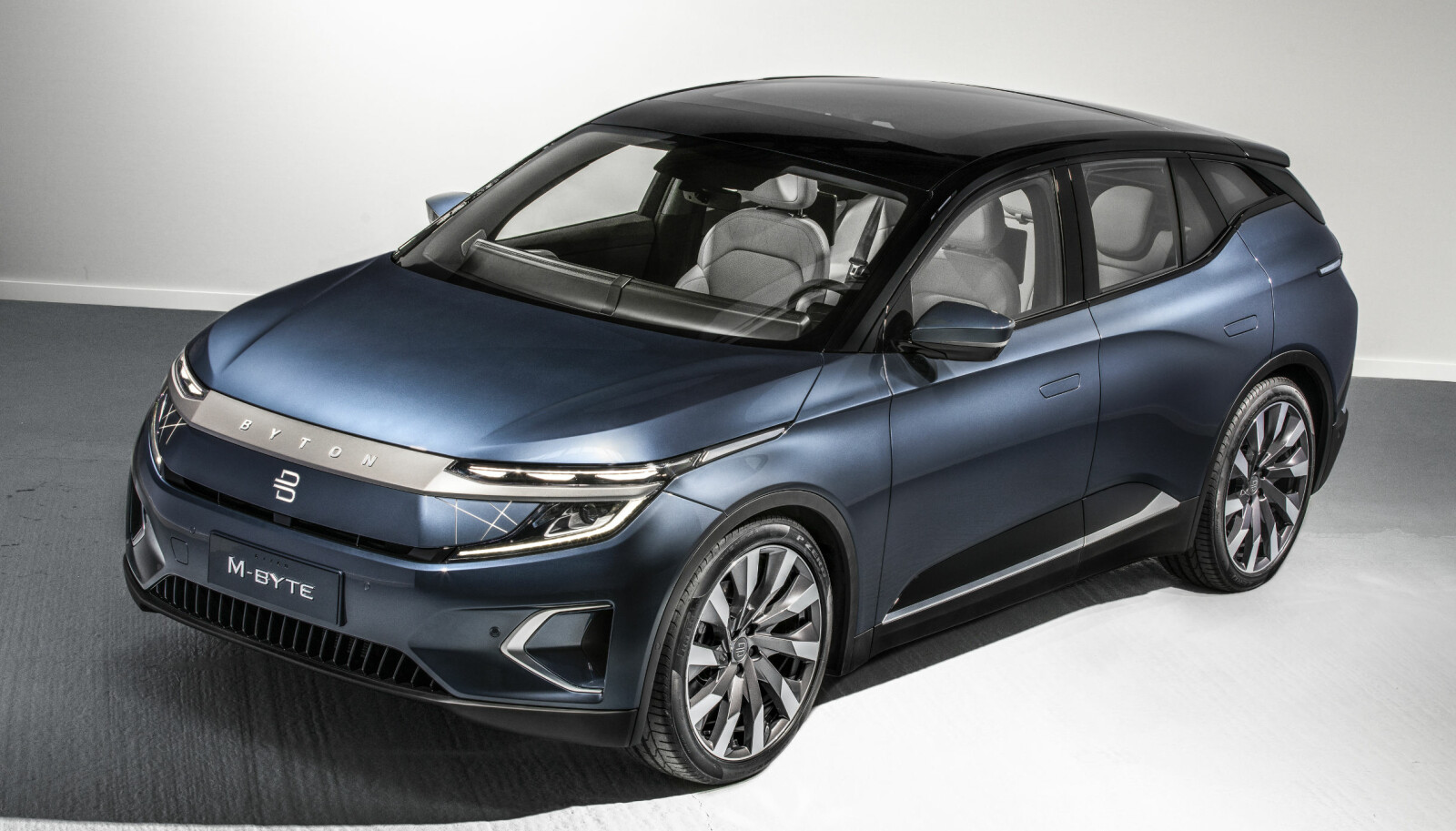 <b>KOMPAKT:</b> Byton M-Byte er omtrent like lang og bred som Audi e-tron. <b>KOMPAKT:</b> Byton M-Byte er omtrent like lang og bred som Audi e-tron.